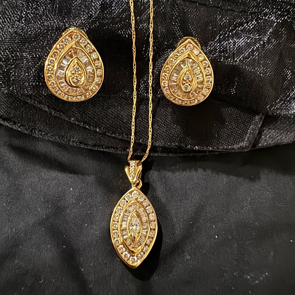 Diamond marquis pendant and earrings